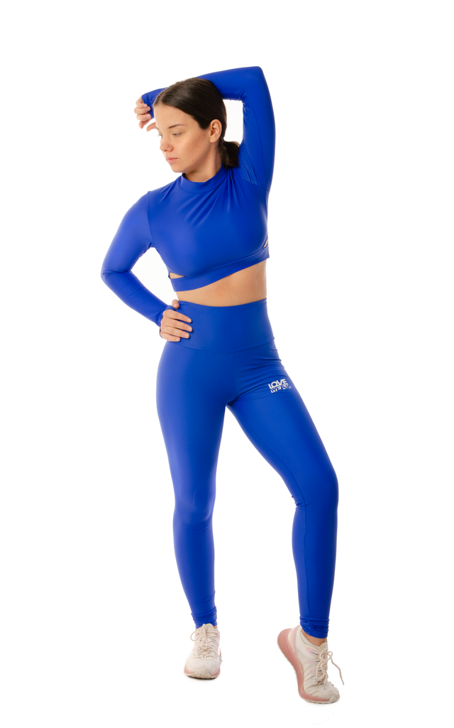 Woman Sports Crop Top with Long Sleeves | Royal Blue Sapphire Activewear - lovetowear.eu